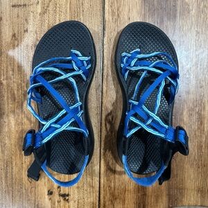 Blue Toe Strap Chacos‎